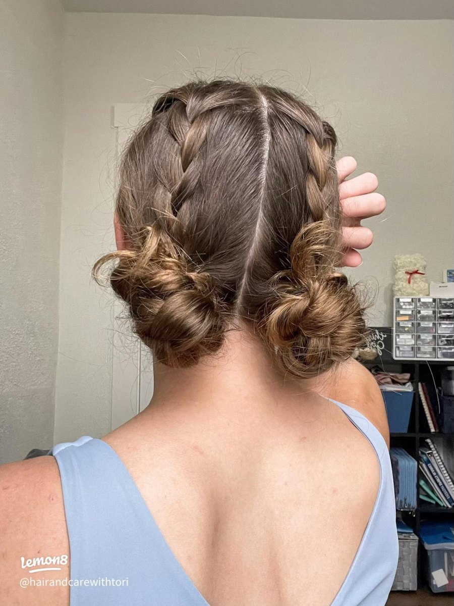 Chignon s copánky a texturou